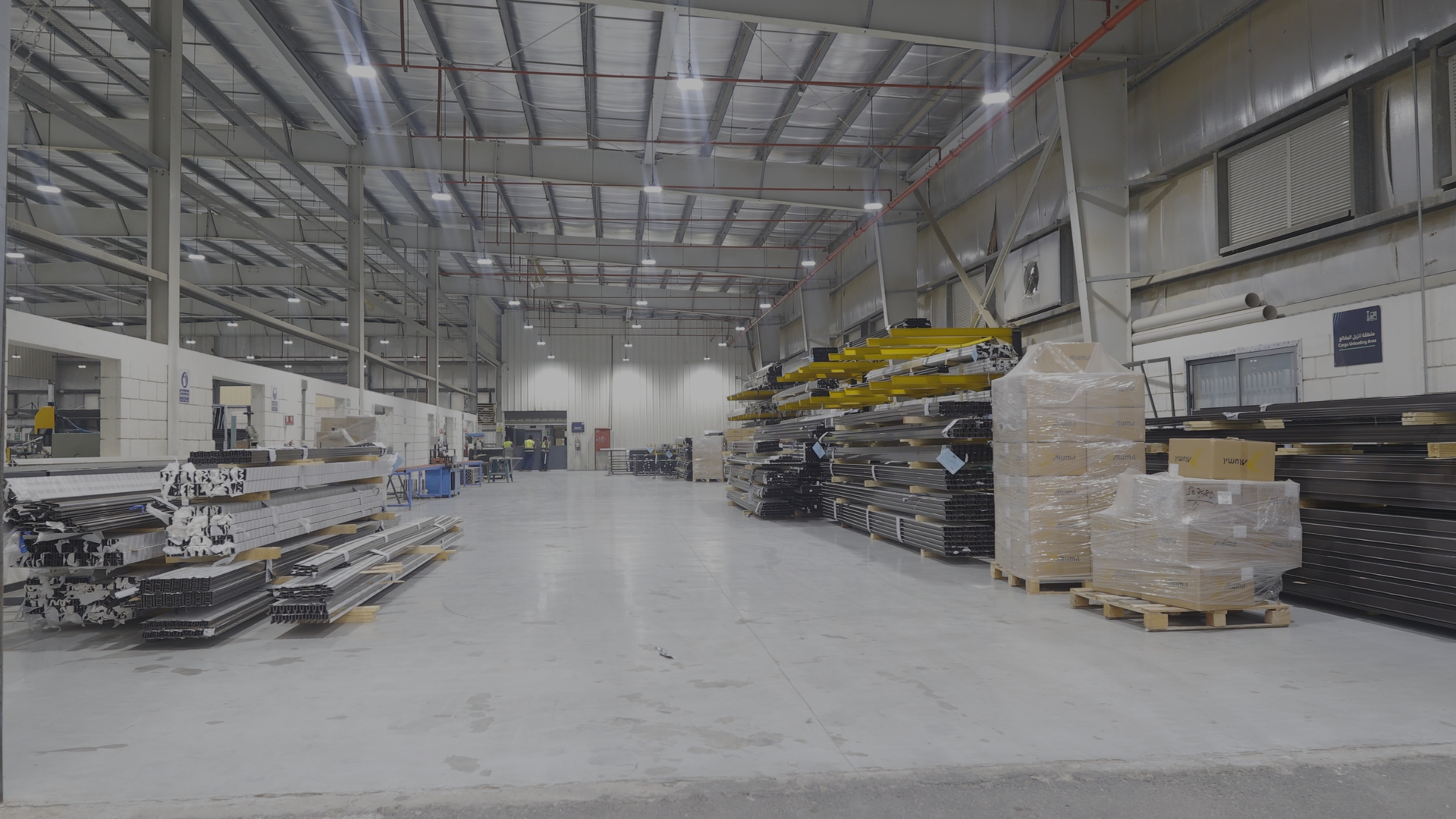 القواطع الألمنيوم